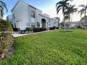 3571 Magellan Cir unit 3454, Miami, FL 33180 - photo 5