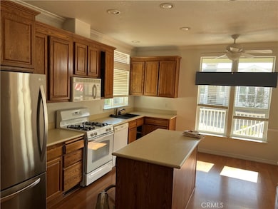 15455 Glenoaks Blvd unit 502, Sylmar, CA 91342 - photo 6