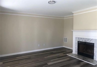 5595 Hampton Ct, Atlanta, GA 30349 - photo 4