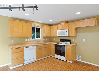 1447 Cramner St, Lafayette, OR 97127 - photo 6