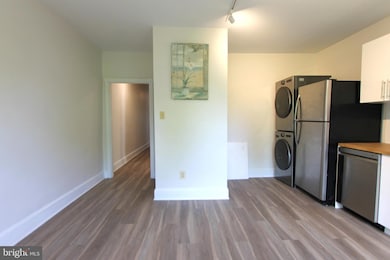 437 W Hansberry St unit 3RD FLOOR, Philadelphia, PA 19144 - photo 3