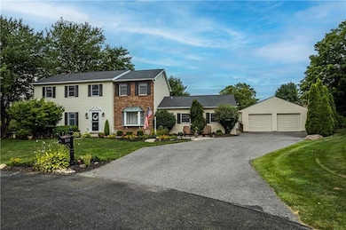 5653 Sandtrap Ln, Allentown, PA 18106 - photo 3