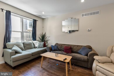 2223 Wilder St, Philadelphia, PA 19146 - photo 5