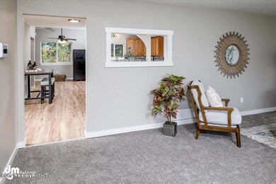 02-Living Room_DMD_0357-Edit