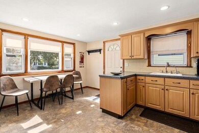 32 Morris St, Malden, MA 02148 - photo 7