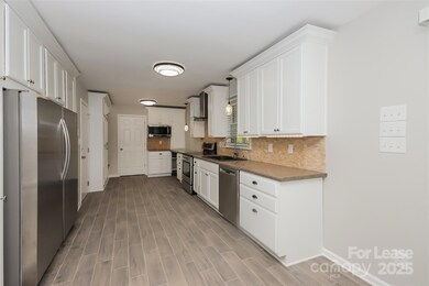 148 Millstone Dr, Statesville, NC 28625 - photo 7