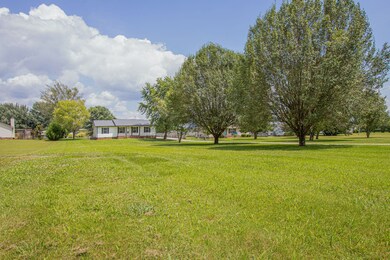 1685 Richardson Rd, Lewisburg, TN 37091 - photo 3