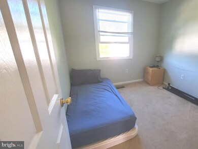 1989 Mayflower Dr, Woodbridge, VA 22192 - photo 7