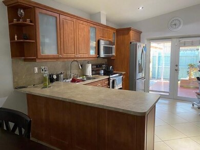 3355 W 68th St unit 121, Hialeah, FL 33018 - photo 6