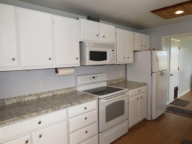 KITCHEN 02