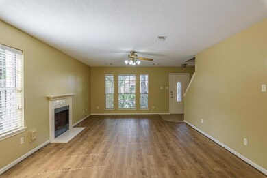 8219 Cienna Dr, Houston, TX 77040 - photo 4