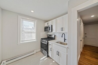 18 Bacon St unit 5, Waltham, MA 02451 - photo 2