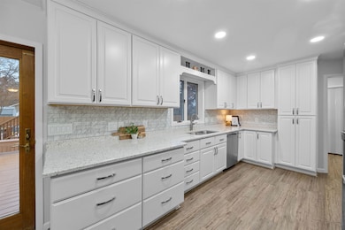 3339 Bonnie Bay Rd, Stevens Point, WI 54481 - photo 7