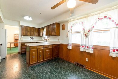 2024 47th St, Des Moines, IA 50310 - photo 6