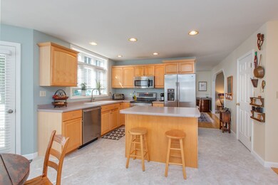 6 Lori Ln, Londonderry, NH 03053 - photo 4