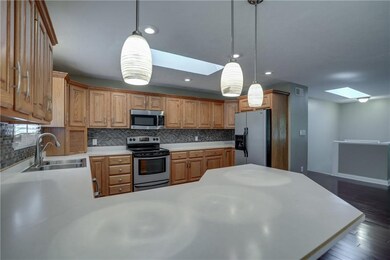 551 S Sawmill Rd, Whiteland, IN 46184 - photo 4