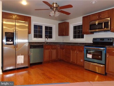 321 Howell Dr, New Castle, DE 19720 - photo 3