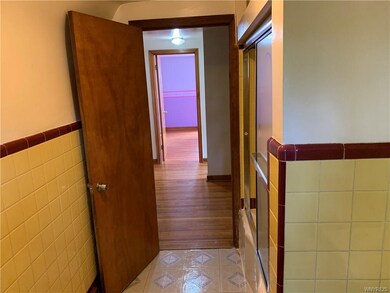 552 20th St, Niagara Falls, NY 14301 - photo 3