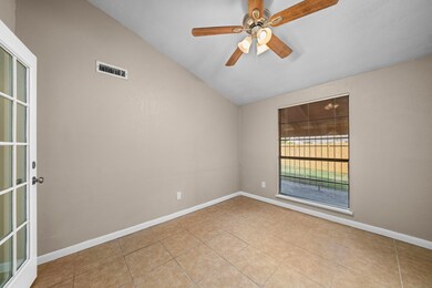 5631 W Ridgecreek Cir, Houston, TX 77053 - photo 7