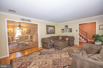289 Meadowbrook Ln, Broomall, PA 19008 - photo 6