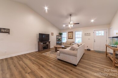 112 Cypress Acres Rd, Statesville, NC 28625 - photo 4