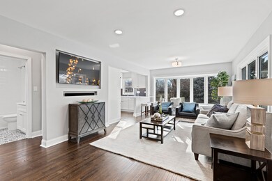 339 N Emroy Ave, Elmhurst, IL 60126 - photo 7