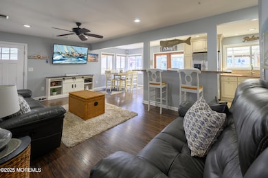 1841 Starboard Ct, 16
