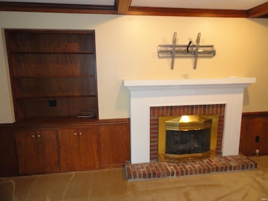 8600 Frontier Dr, Newburgh, IN 47630 - photo 5