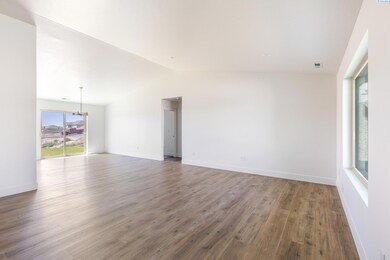 2880 S Osborne St, Kennewick, WA 99338 - photo 3