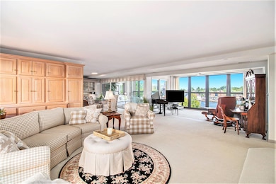 Open and sunny living space