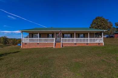 398 W V Thompson Rd, Rutherfordton, NC 28139 - photo 3