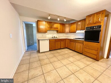 6200 Oklahoma Rd, Sykesville, MD 21784 - photo 3