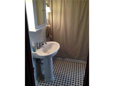 Full Bath.