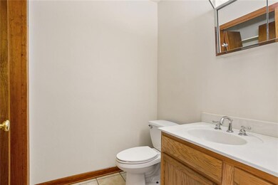 1/2 bath
