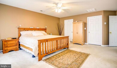 43087 Barons St, Chantilly, VA 20152 - photo 7