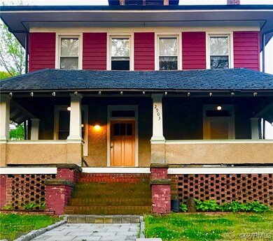 Welcome to 2903 Moss Side