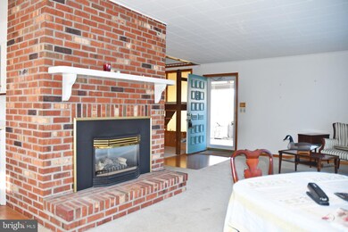 408 Delaware Ave, Elkton, MD 21921 - photo 7