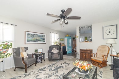 765 Indigo Ct, Greenfield, IN 46140 - photo 3