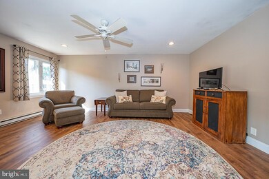 300 Winding Way unit B24, Downingtown, PA 19335 - photo 5