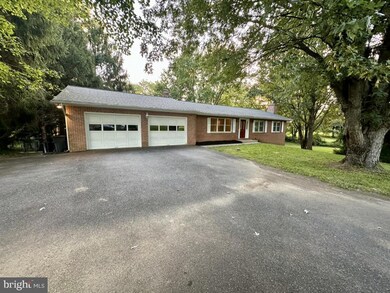 1317 Streaker Rd, Sykesville, MD 21784 - photo 2