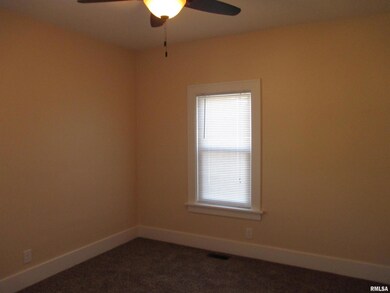 1745 W Locust St, Davenport, IA 52804 - photo 7