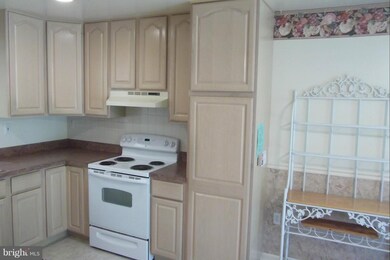 1103 Pennypacker Ln, Bowie, MD 20716 - photo 7