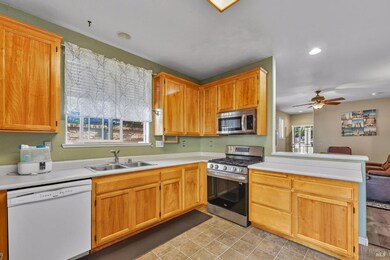 111 Mark West Commons Cir, Santa Rosa, CA 95403 - photo 6