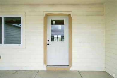 8545 William Dr, Manhattan, KS 66502 - photo 2