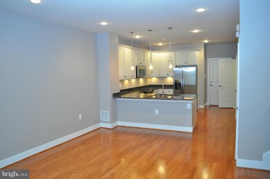 2309 Jefferson Davis Hwy unit 101, Alexandria, VA 22301 - photo 2