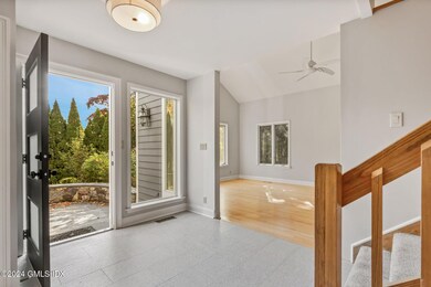 145r Shore Rd, Old Greenwich, CT 06870 - photo 2