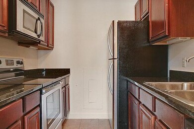 Kitchen. Granite counter tops, stainless steel app