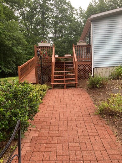 31 Bog Rd, Hillsborough, NH 03244 - photo 7