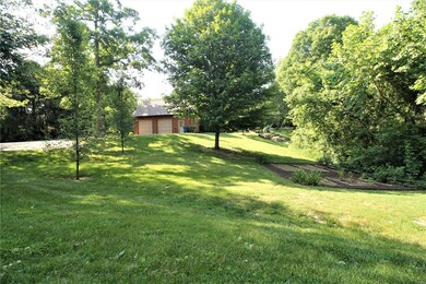 4 Hillsborough Dr, Collinsville, IL 62234 - photo 4