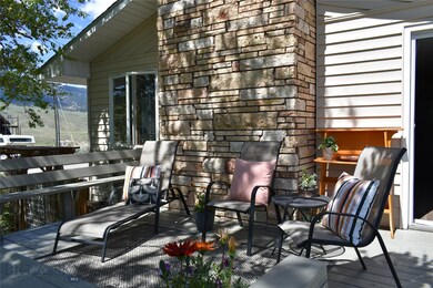Nice deck off dining area